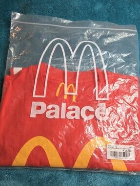Palace x McDonald's Logo T-Shirt 'Red'